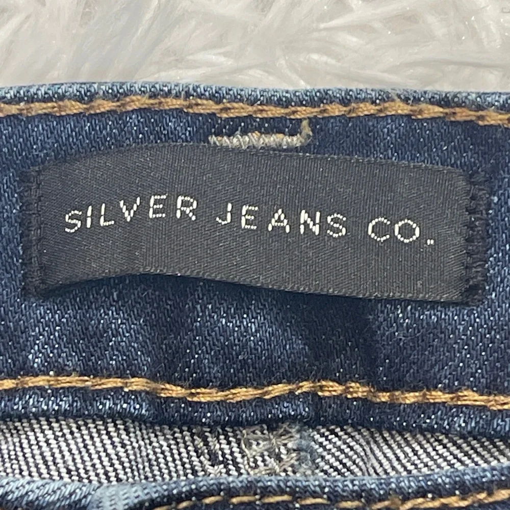 Silver Jeans Dark Blue Ankle Jeans SKINNY WOMENS 18- Length 27 DISTRESSED